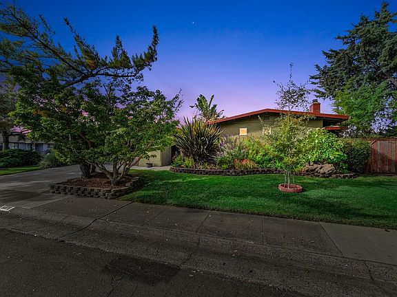 2nd image of 6870 Los Altos Way