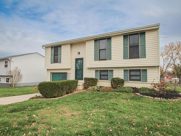 3rd image of 2416 Warfield Dr