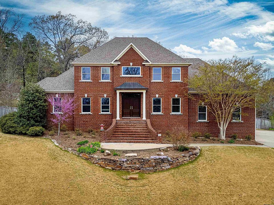 1st image of 131 Noyant Dr