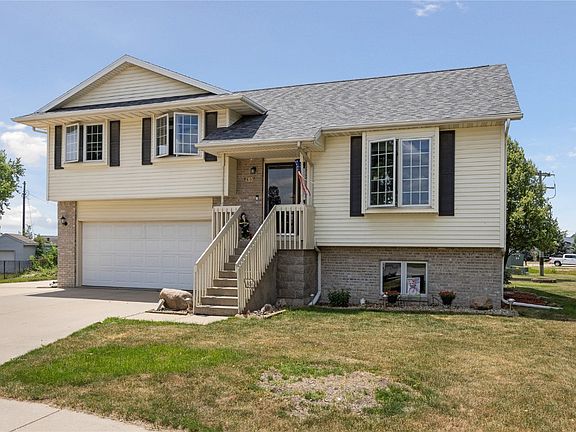 2nd image of 80 Vixen Cir