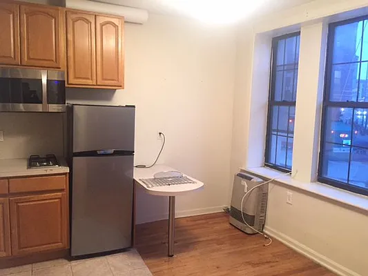 Rented by Lang Realty LLC | media 15