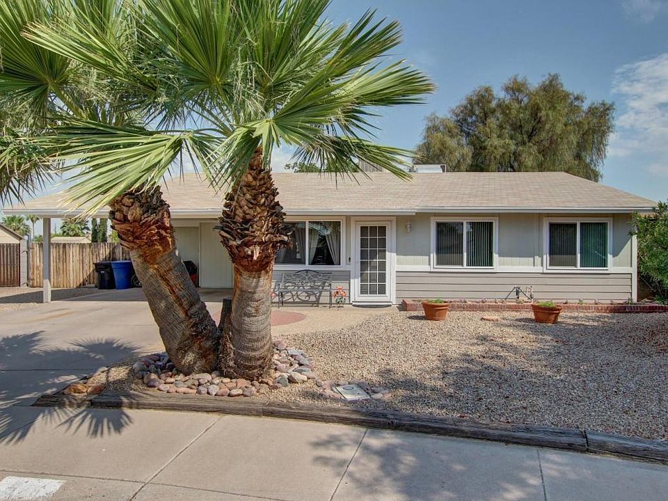 1st image of 526 N Valencia Pl