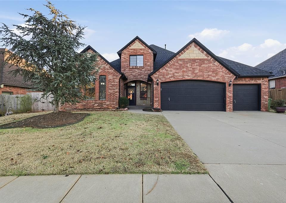 1st image of 912 Preston Park Dr