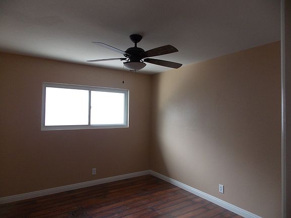 5th image of 9843 Kempster Ave