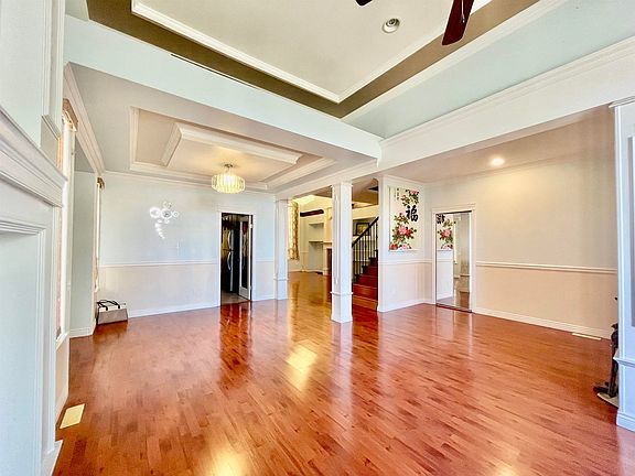 5th image of 6668 183rd St