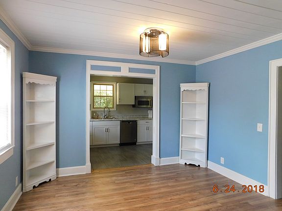 3rd image of 339 W Camellia Dr