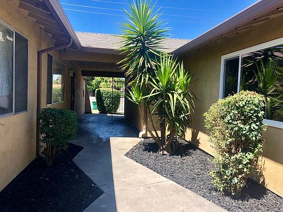 2nd image of 9204 West Ln