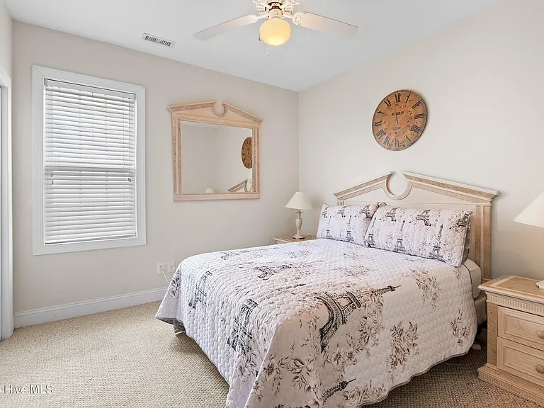 2555 Saint James Dr #304 — Photo 11