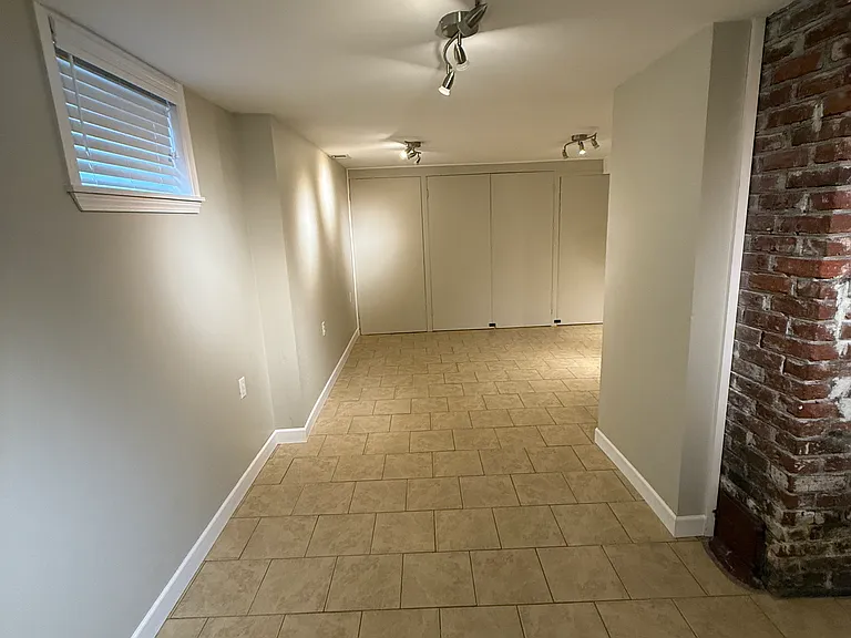 923 S 21st Ave — Photo 39