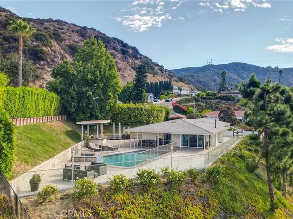 2461 Allanjay Pl, Glendale, CA 91208