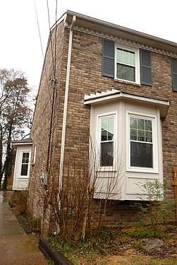 2nd image of 1029 Hammack Ct