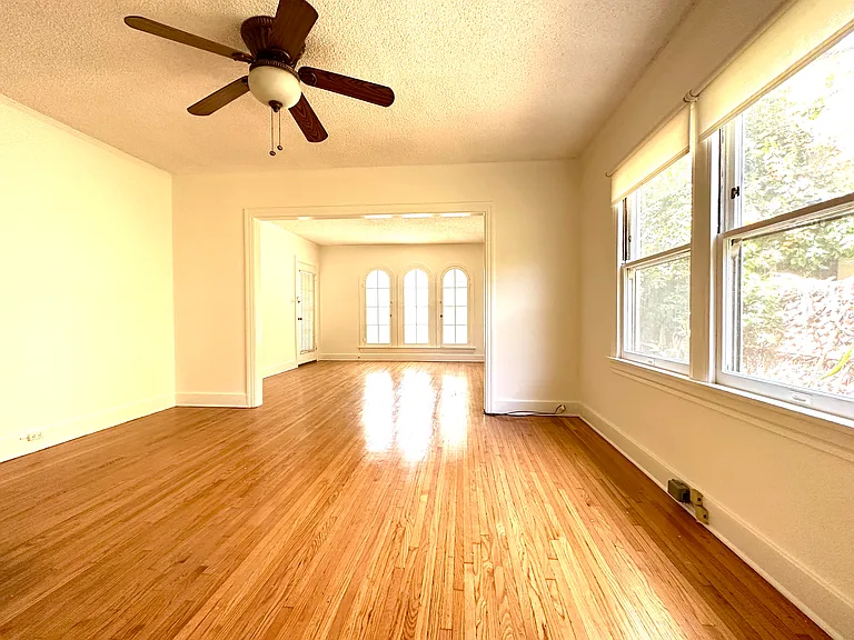 1138 N Gardner St #1138 — Photo 5