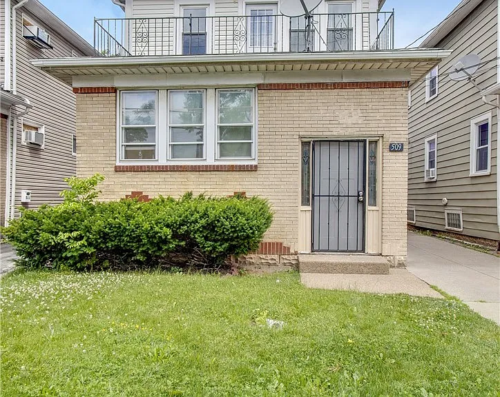 509 Hinman Ave #UPPER — Photo 2
