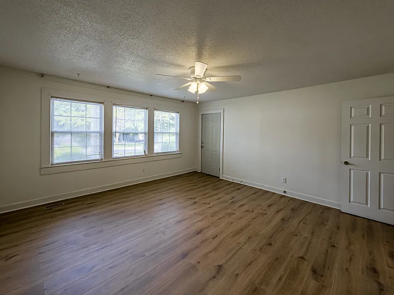 1608 N Central Ave #A — Photo 2