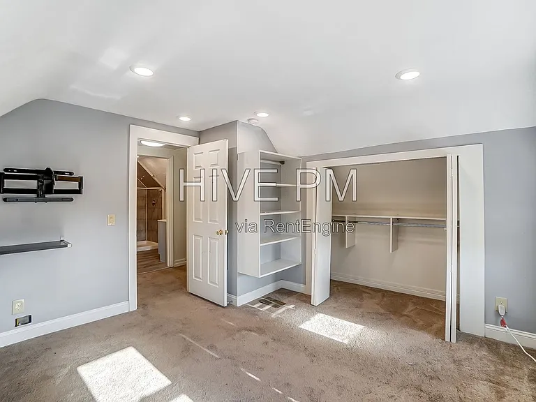 3246 Linwood Ave #2 — Photo 26