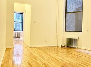 121 E 90th St APT 1B, New York, NY 10128
