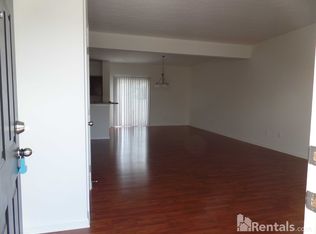 7988 Ravine Run Ln, Columbus, OH 43235