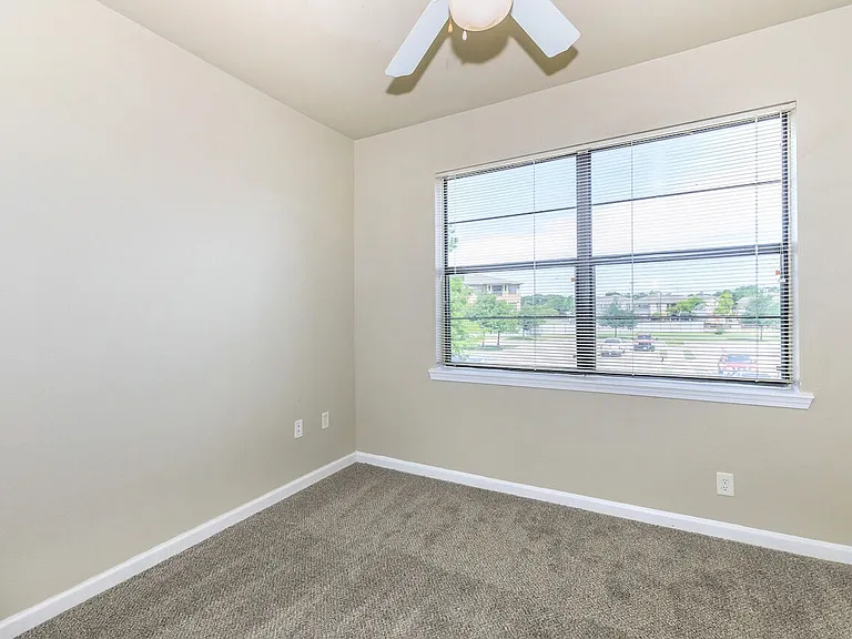 Amelia Parc — Photo 11