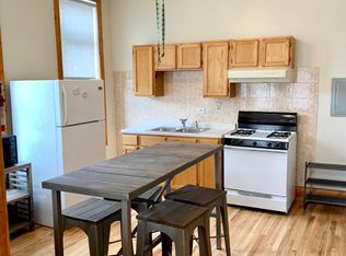 1458 W 18th St #2F, Chicago, IL 60608