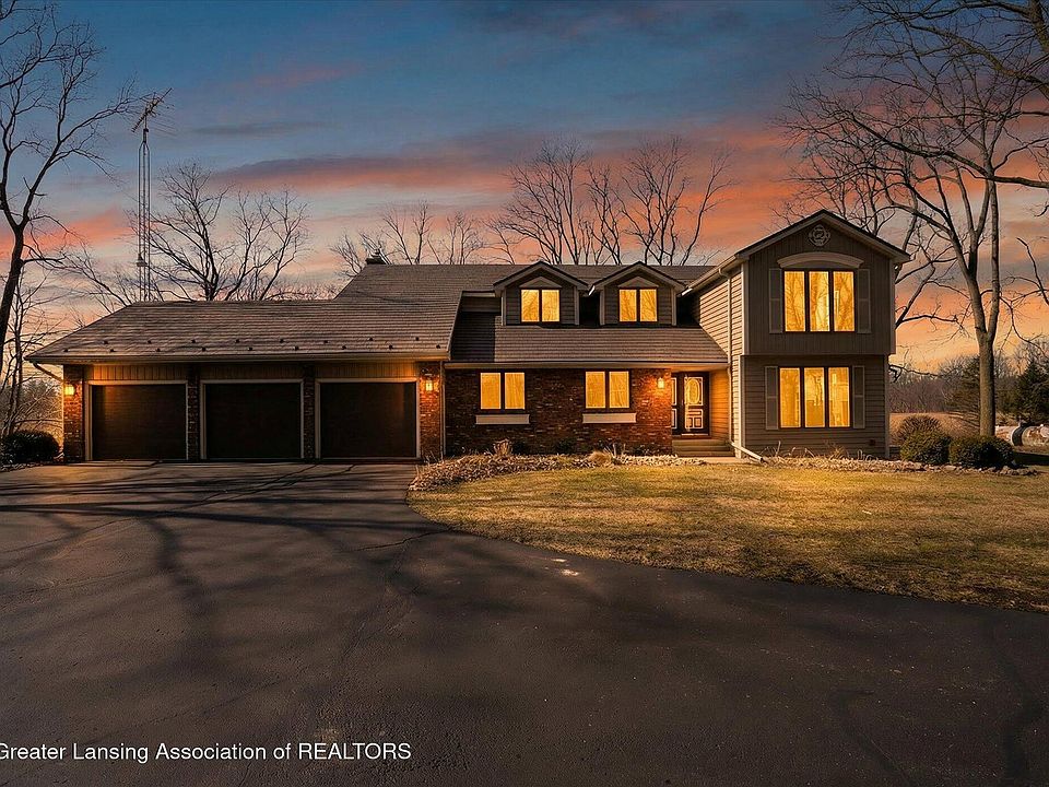 1st image of 1075 N Edgar Rd