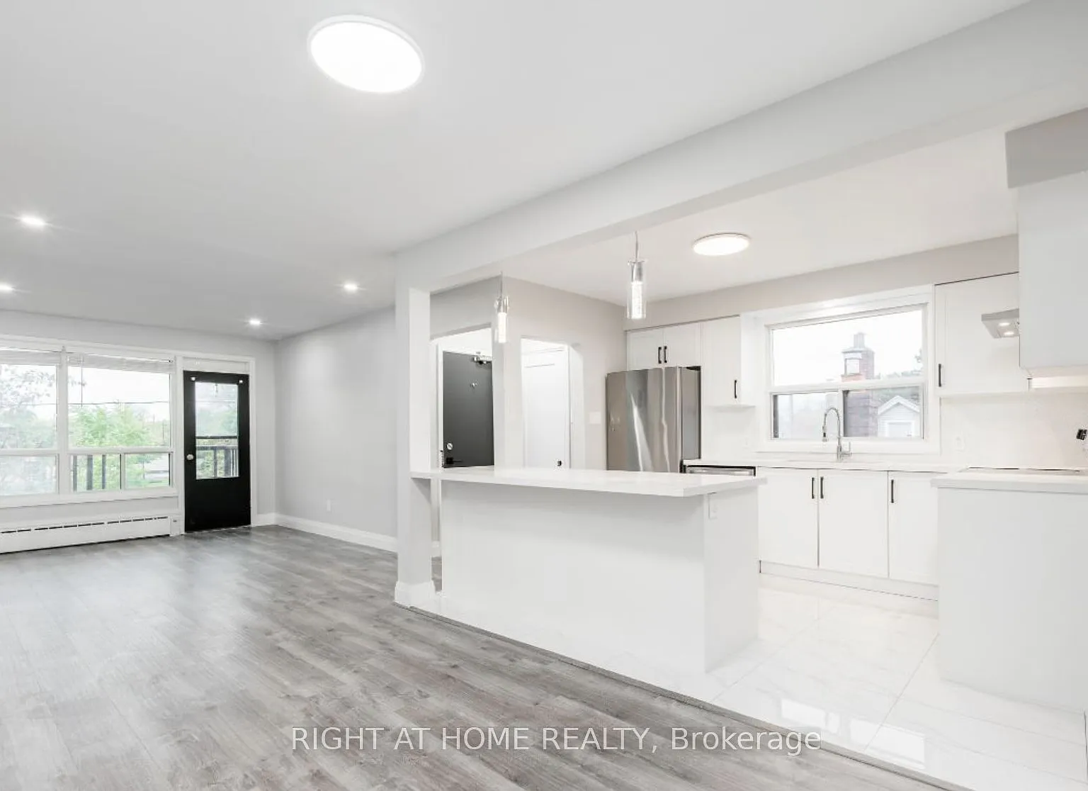 2 bed, $2,600 — Photo 2