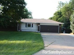 103 Pinta Ct, Pekin, IL
