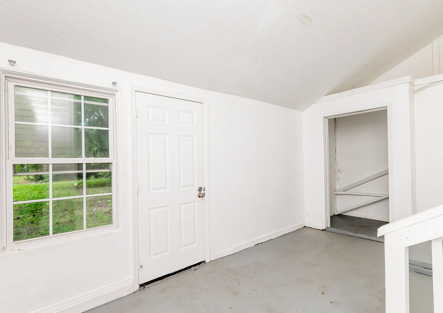 2000 Wilson Avenue - 1 — Photo 2