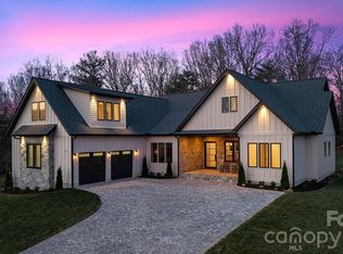 144 Golden Pasture Dr, Fletcher, NC 28732