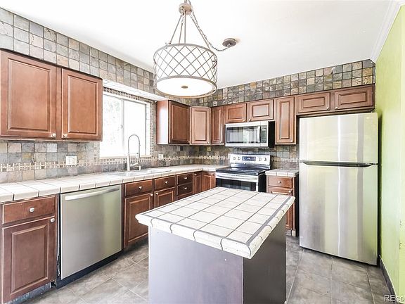 3rd image of 3400 Mowry Place