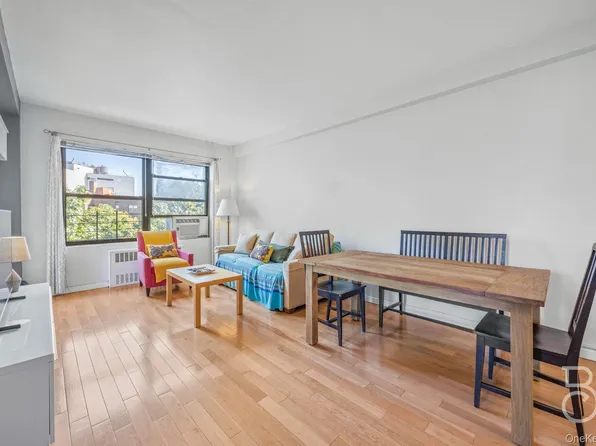 99-52 66th Road #5D, Rego Park, NY 11374