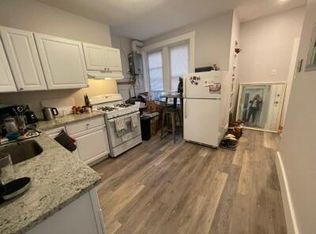 65 Charter St APT 3F, Boston, MA 02113
