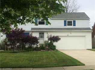 4951 Fairlawn Rd, Lyndhurst, OH 44124