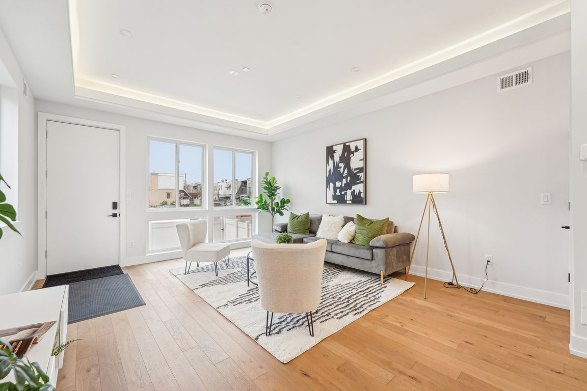 next background image