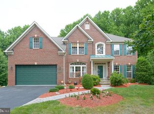 12100 Guinevere Pl, Glenn Dale, MD 20769
