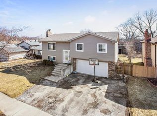 16807 Laramie Ave, Oak Forest, IL 60452