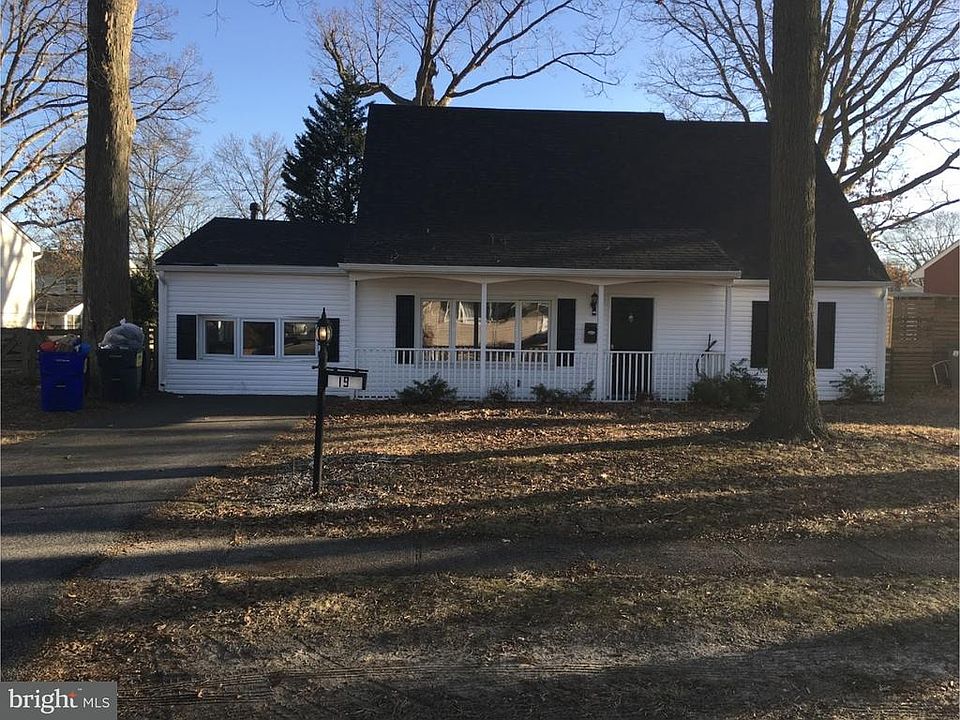 1st image of 19 Sanford Dr
