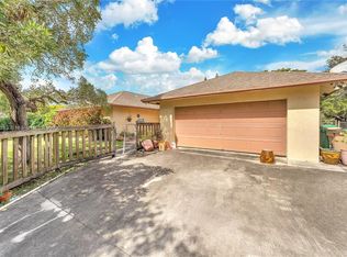 14621 SW 23rd St, Davie, FL 33325