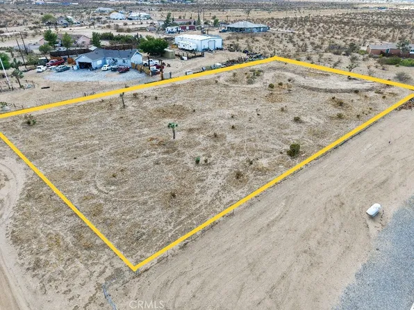 12594 Atsina Rd, Phelan, CA 92371