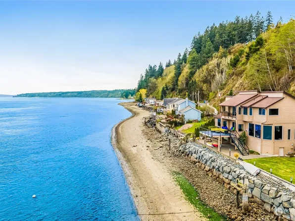 13313 Shoreline Drive SE, Olalla, WA 98359