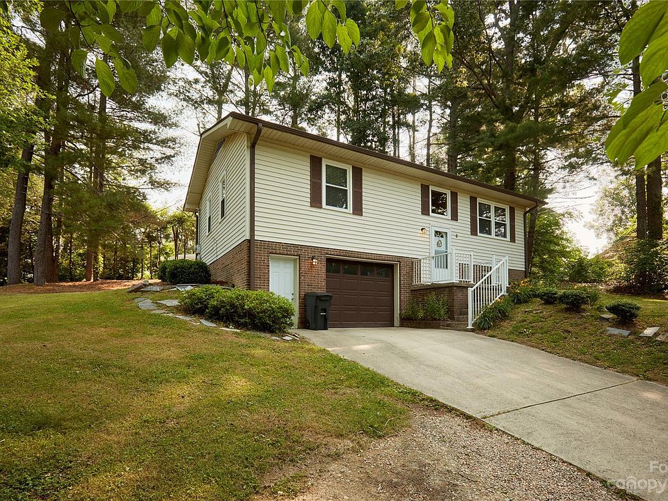1st image of 136 Plantation Dr