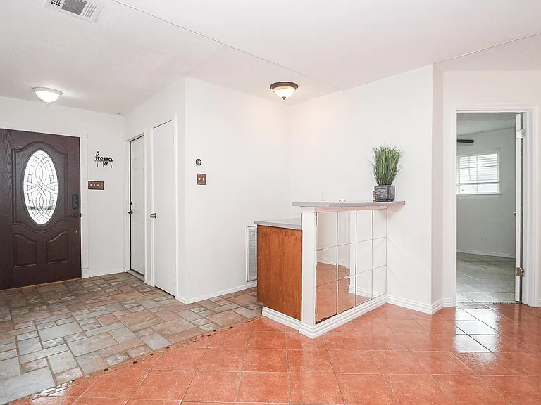 2406 Blue Mist Ct — Photo 9