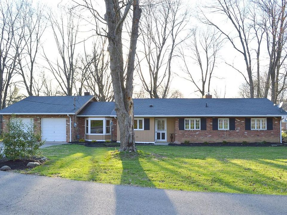 1st image of 37 Oakcrest Dr