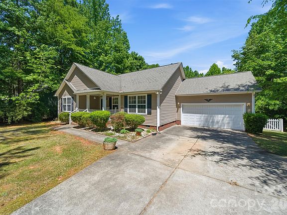 2nd image of 1439 George Dunn Rd