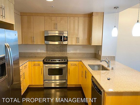 2nd image of 38 N Almaden Blvd Unit 805