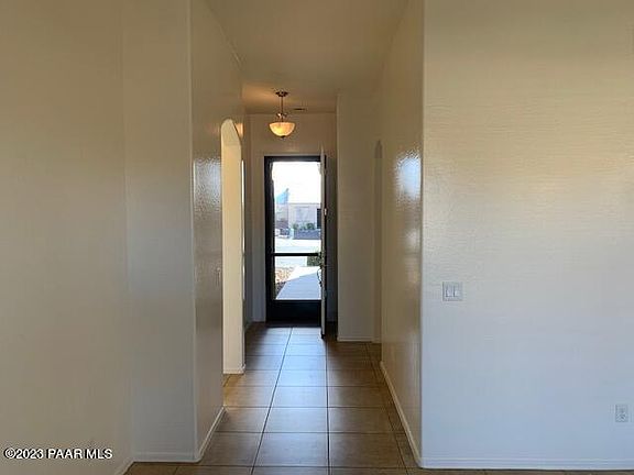 3rd image of 6824 E Hetley Pl