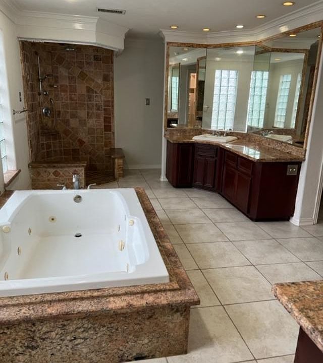 1st image of 8303 Acapulco Cove Ct