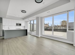 664 Spadina Ave #411, Toronto, ON M5S 2H8