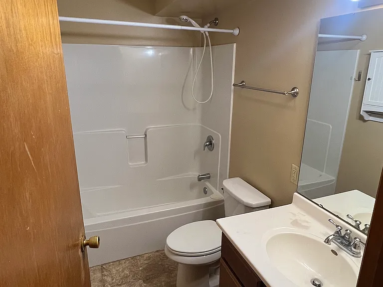 310 E Main St #A — Photo 4