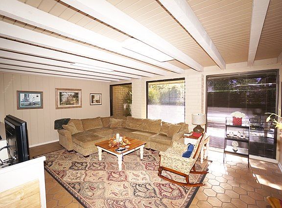 5th image of 36 Sunnygrove Dr