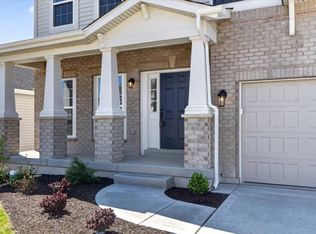 420 Farmhouse Dr, Wentzville, MO 63385